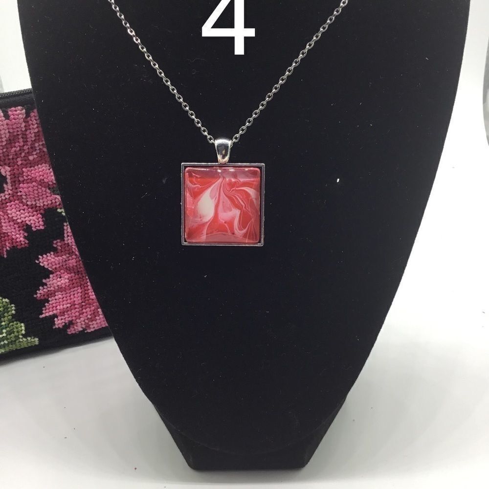 HAND PAINTED GLASS CABOCHON PENDANT NECKLACE - Picture 6 of 6